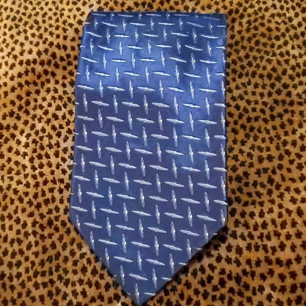 Hugo Boss Necktie - Picture 2 of 4